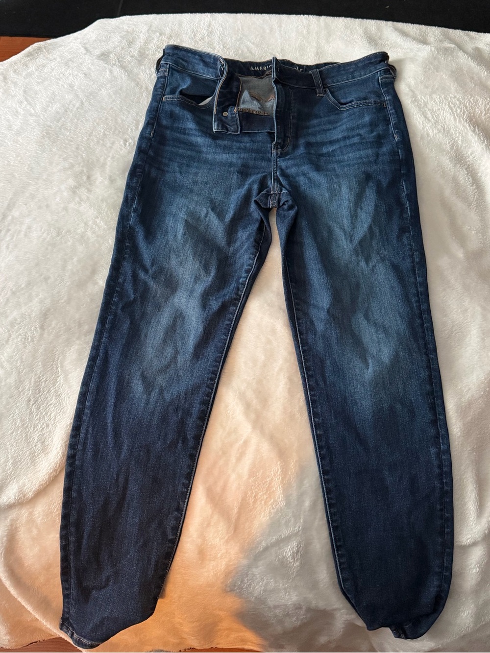 American Eagle Outfitters Women’s Dark Blue Skinny Jeans